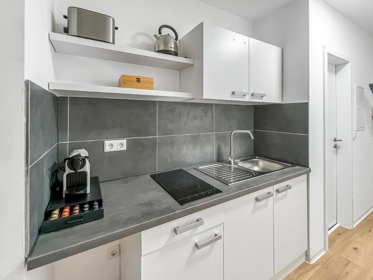Moderne Studio Apartments In Nuernberg ภายนอก รูปภาพ